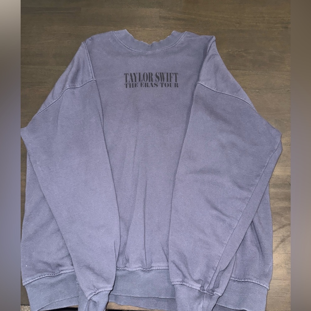 TAYLOR SWIFT THE ERAS INTERNATIONAl BLUE CREW NECK